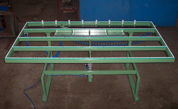 Wersja z pneumatycznie regulowanym blatem