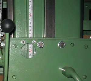 Pionowy liniał mierniczy